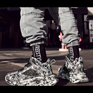 Slime!!! Rouge Graffiti’s High top chunky’s